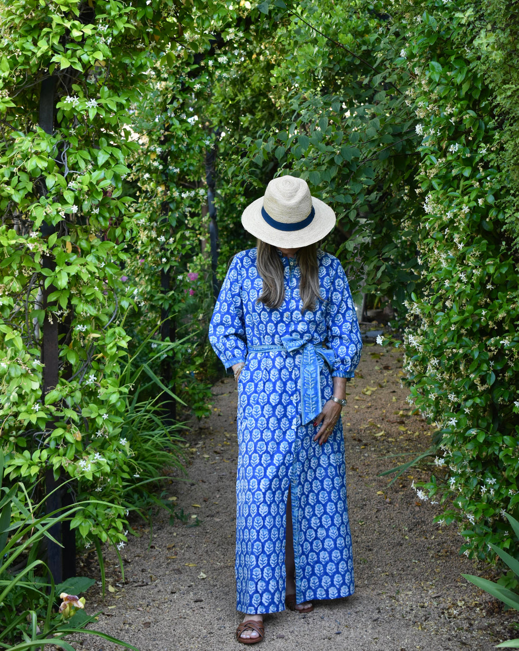 Túnica Eze Azul flores blancas