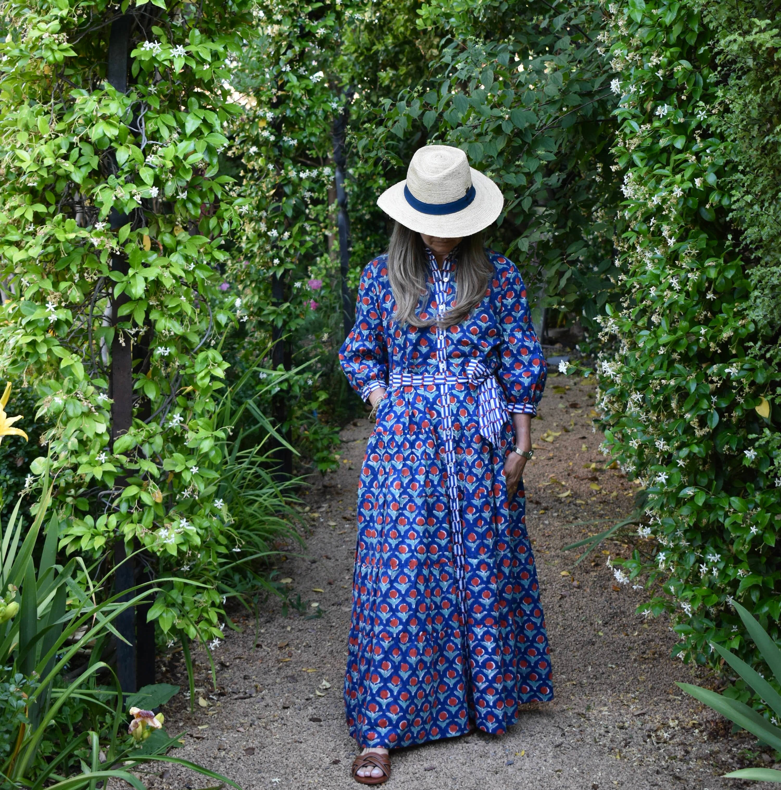 Vestido Paneles Vance Azul flores rojas