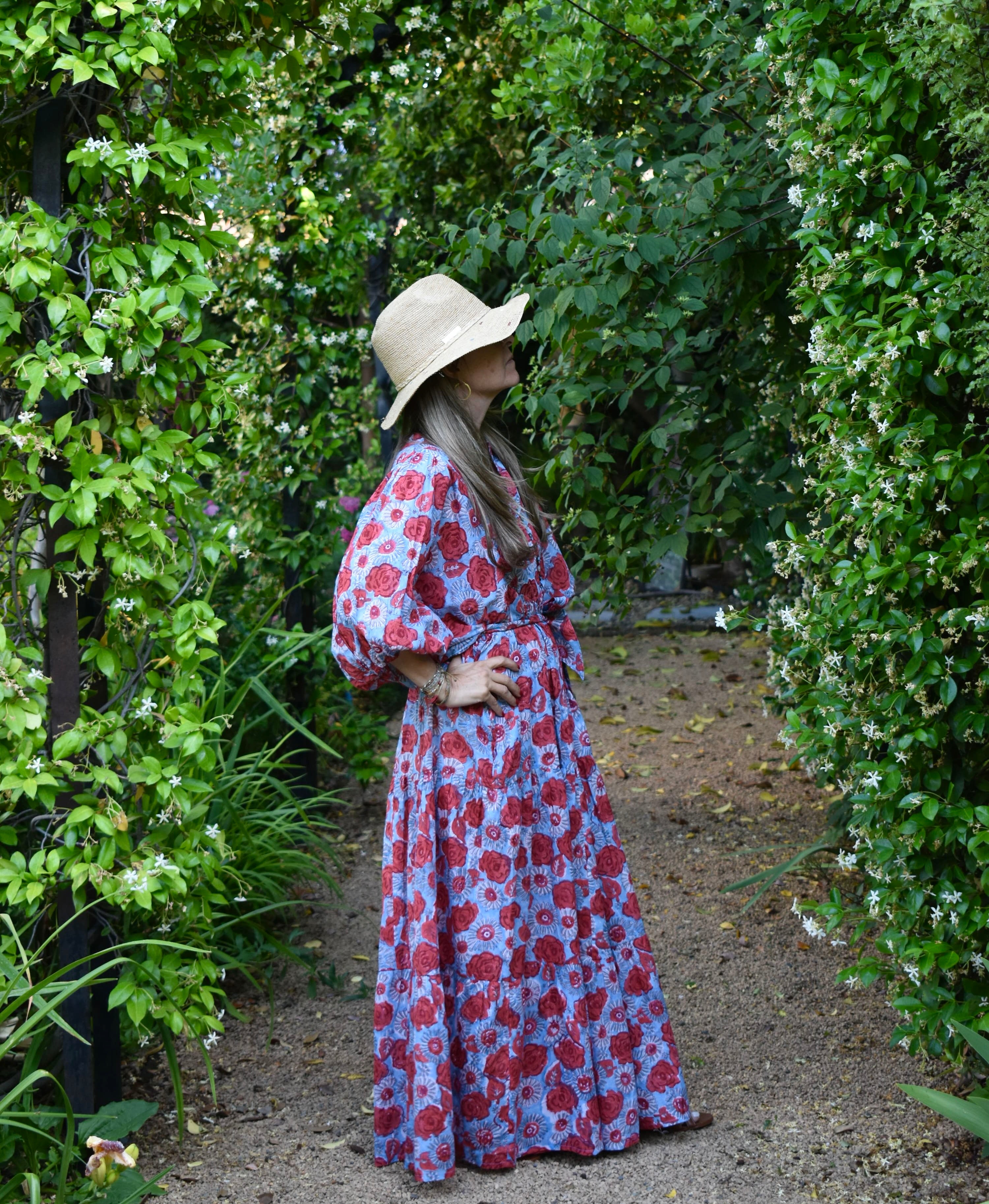 Vestido Manga Globo Niza Celeste/flores rojas