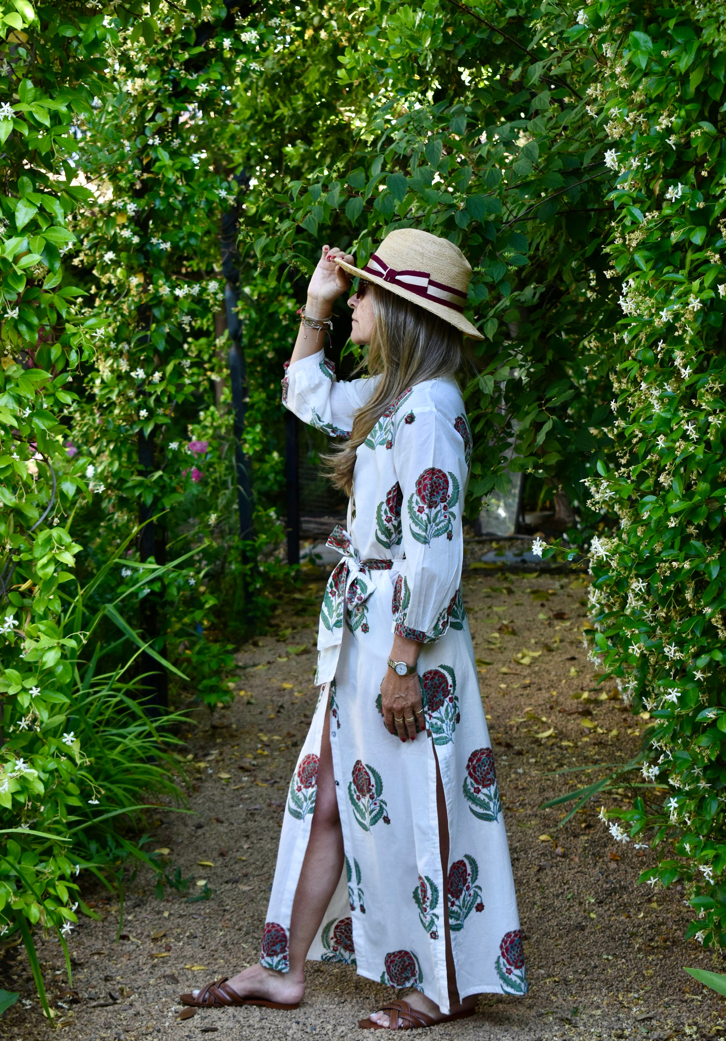 Túnica Eze Blanca flores rojas/verdes