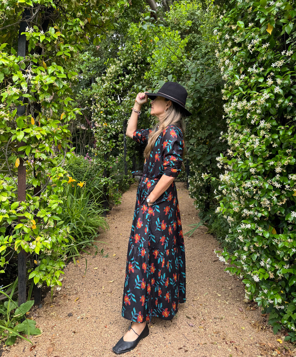 Vestido Grasse Negro flores