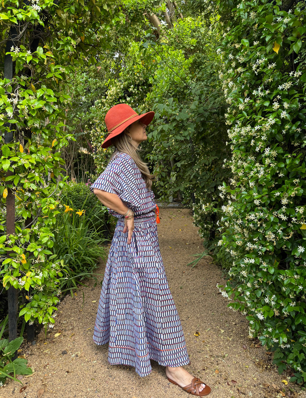 Conjunto Cassis Blanco/rayas azules